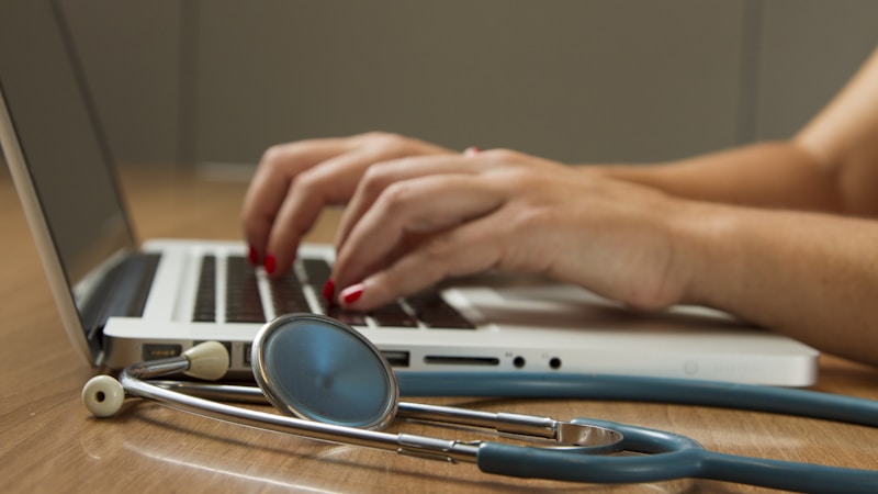 Medicare Advantage vs Medicare Supplement comparison